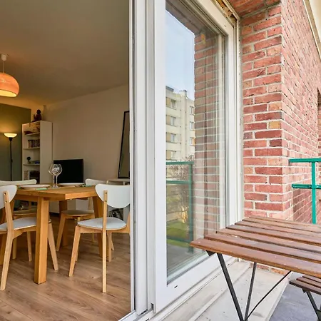 Balconyparking Space Near Train Station Apartment Lille