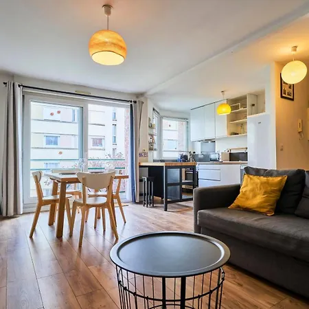 Balconyparking Space Near Train Station * Lille